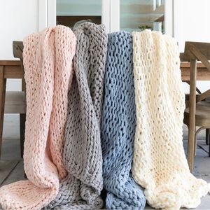 Chunky Knit Blankets